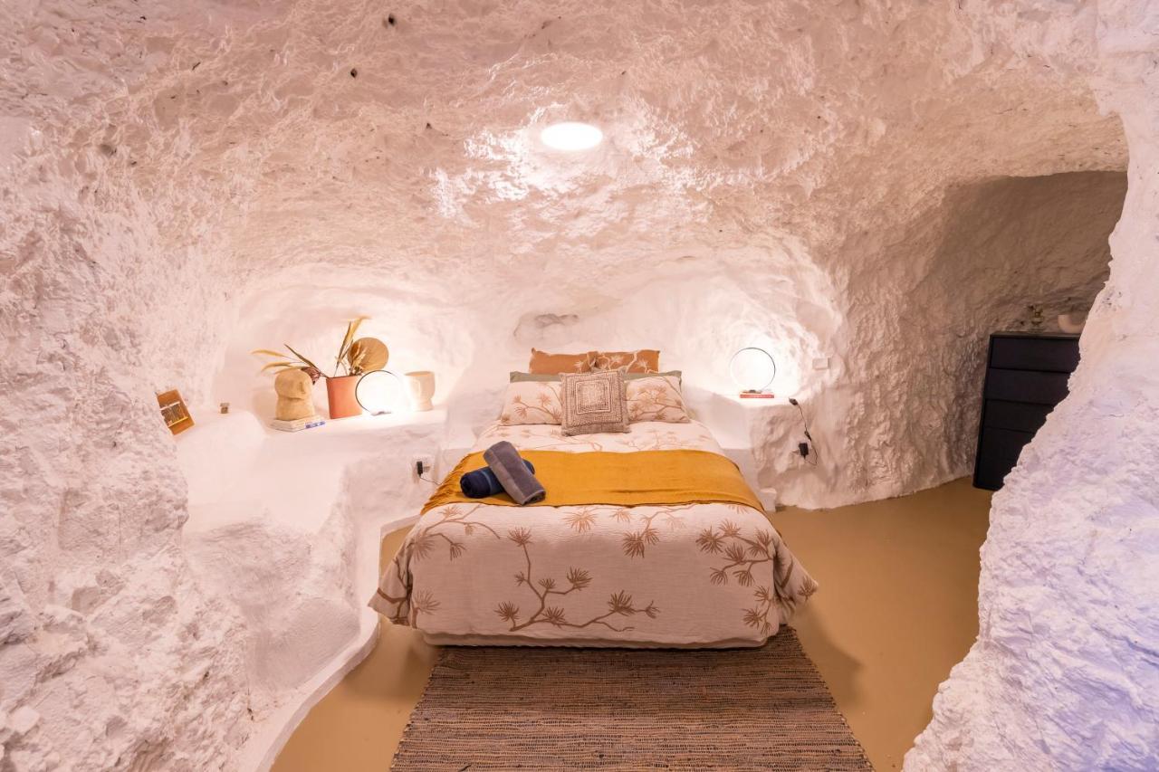 White Cliffs Accommodation -Daybreak Dugout - Unique Cave House 外观 照片