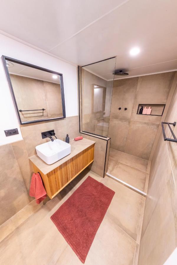 White Cliffs Accommodation -Daybreak Dugout - Unique Cave House 外观 照片